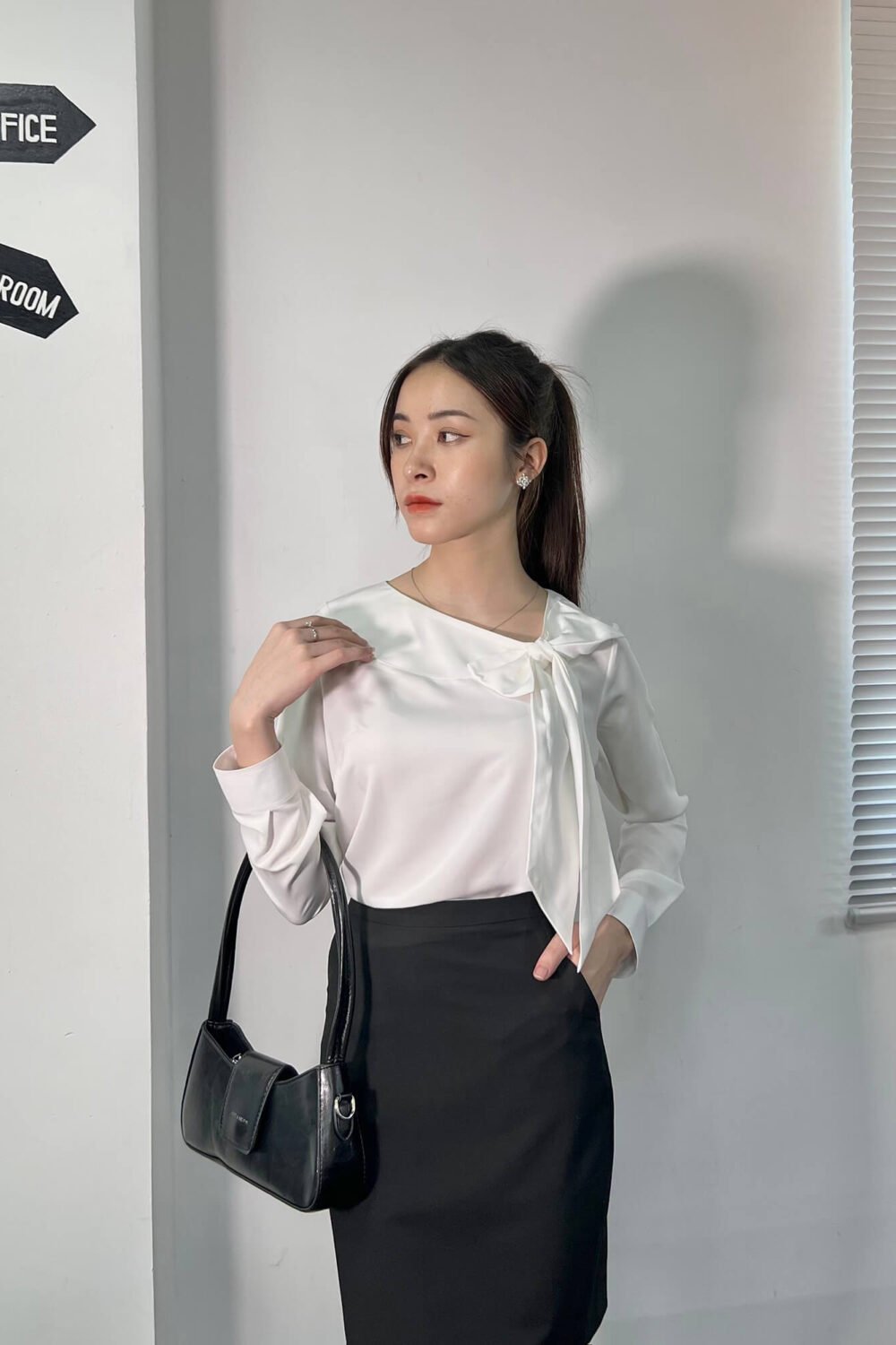 Áo sơ mi tay dài AD 132-1 trắng