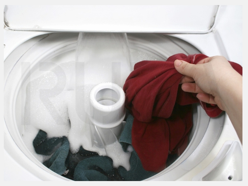 Hướng Dẫn Cách Làm Áo Thun Co Lại Tại Nhà Đơn Giản 9 Sử dụng máy giặt lồng đứng