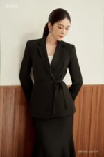 Áo khoác KBF029 đen pc1